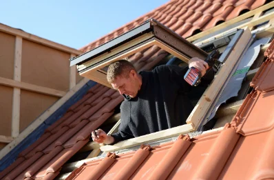 Pose de fenêtres de toit Velux à Dehéries